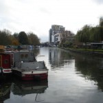 Walking alongsiide the River Lea, near Hackney Marshes